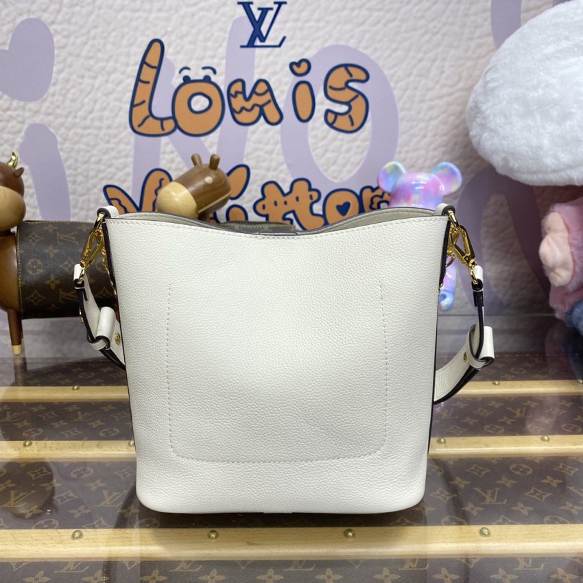 louis vuitton lock and walk beige 6