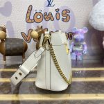 louis vuitton lock and walk beige 7