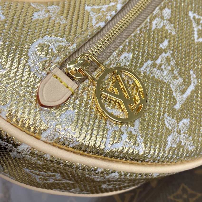 louis vuitton loop golden canvas 10
