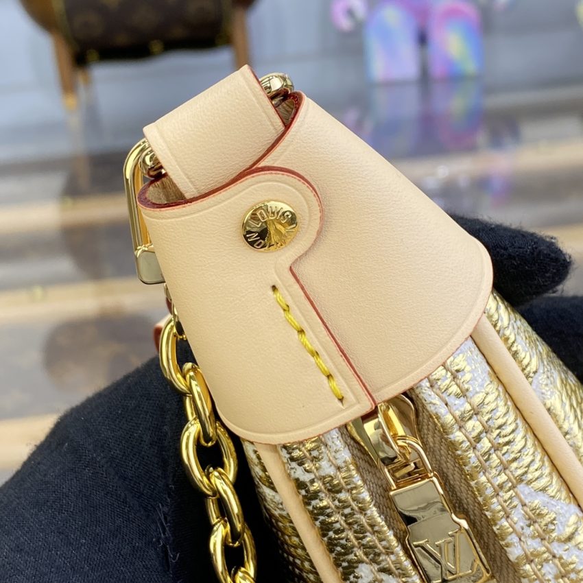 louis vuitton loop golden canvas 7