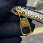 louis vuitton loop hobo beige 8