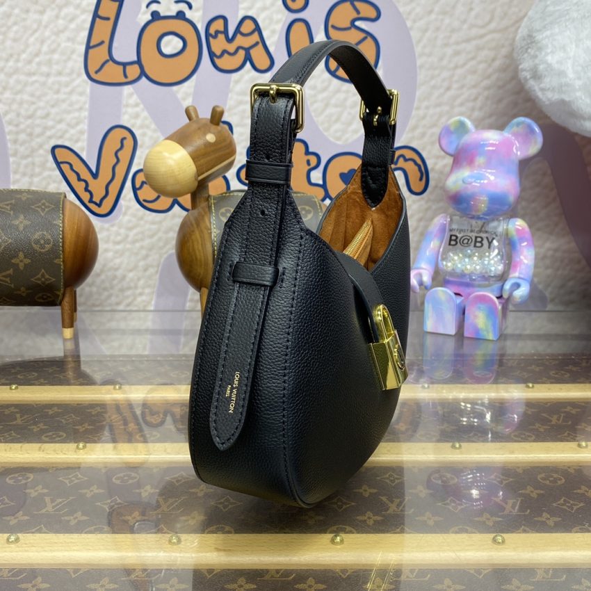 louis vuitton low key shoulder black 7