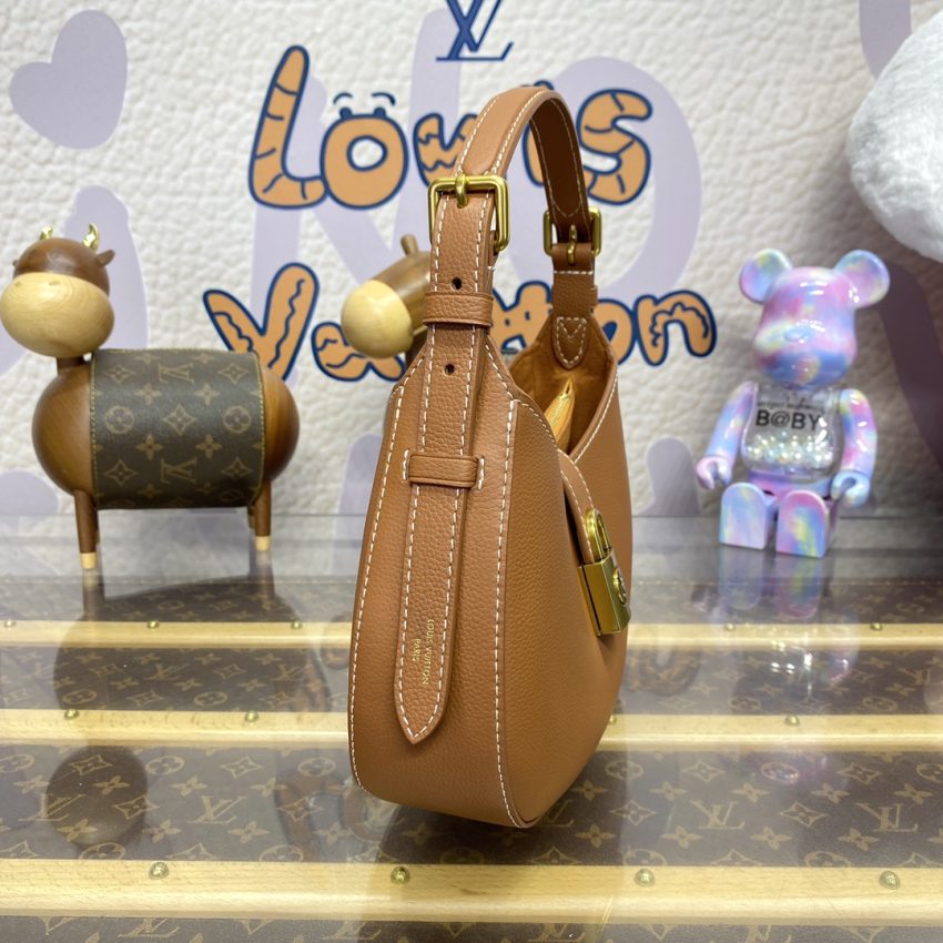 louis vuitton low key shoulder brown 4