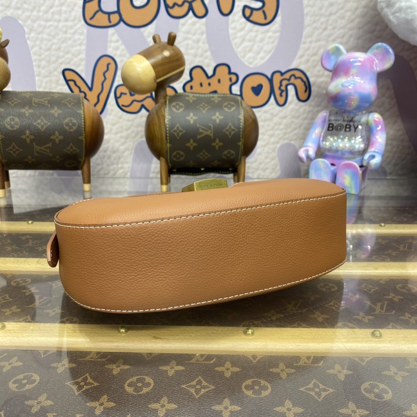 louis vuitton low key shoulder brown 5