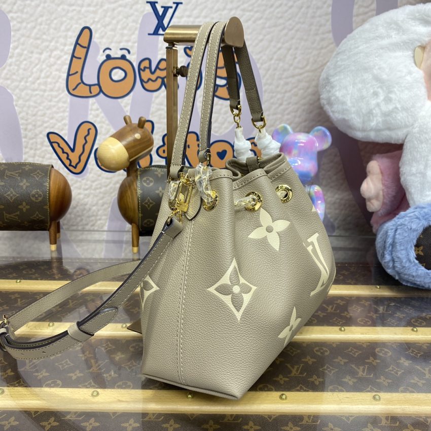 louis vuitton lv bundle beige 8