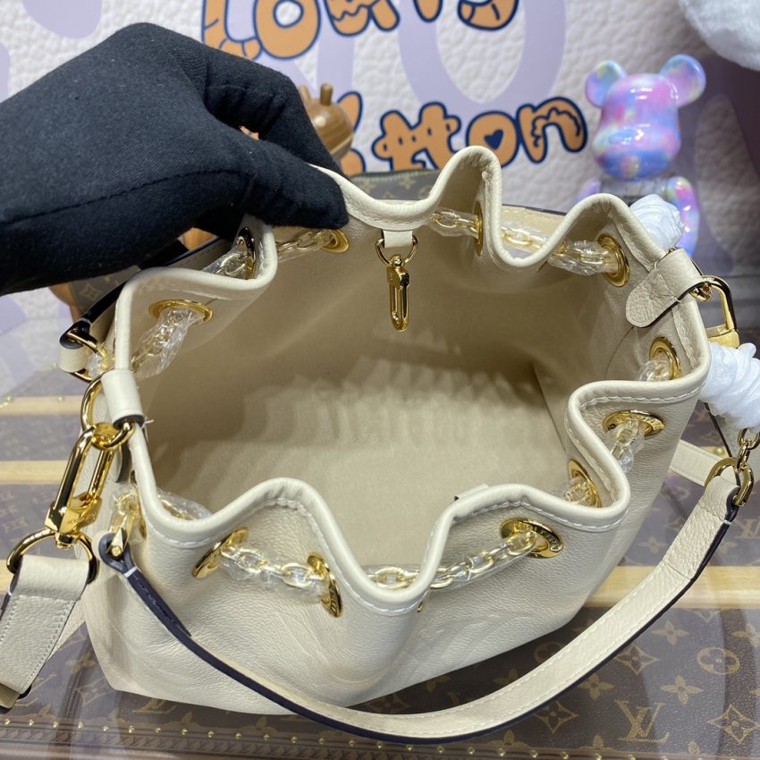 louis vuitton lv bundle white 3