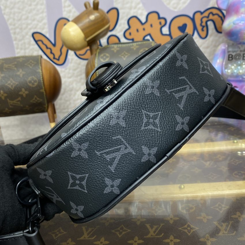 louis vuitton messenger black 7