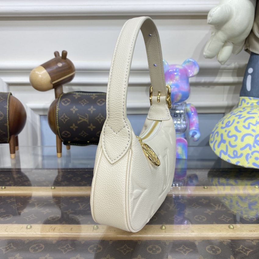 louis vuitton mini moon white 4