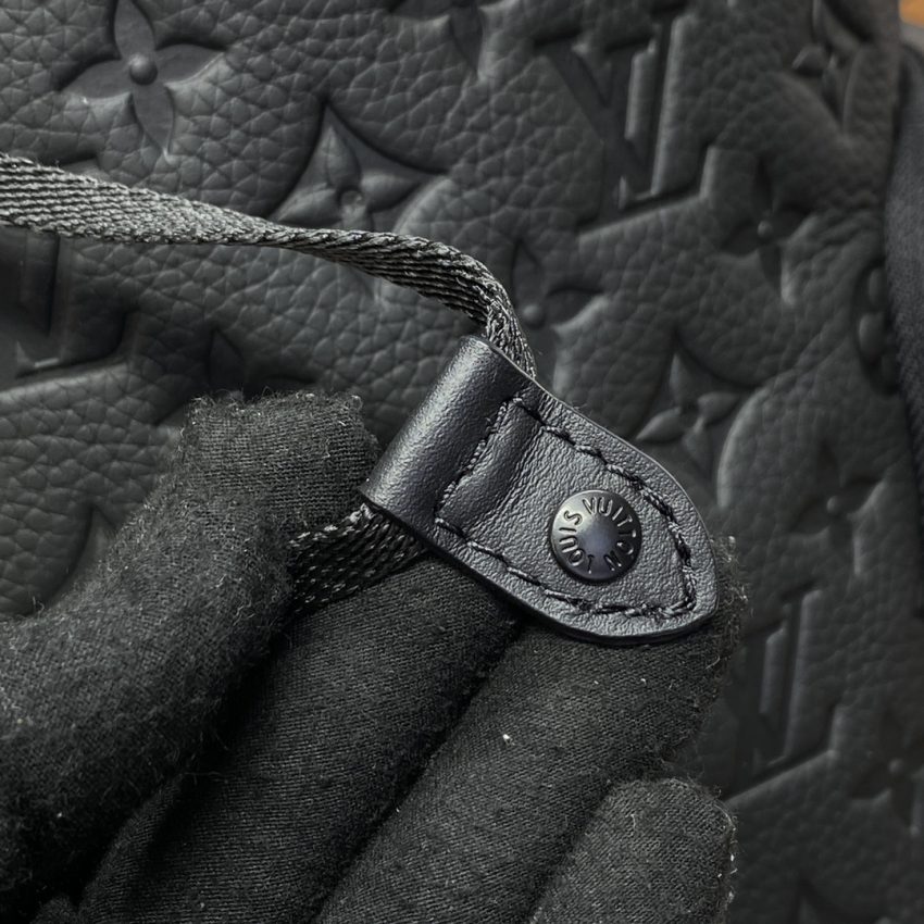 louis vuitton montsouris black 12