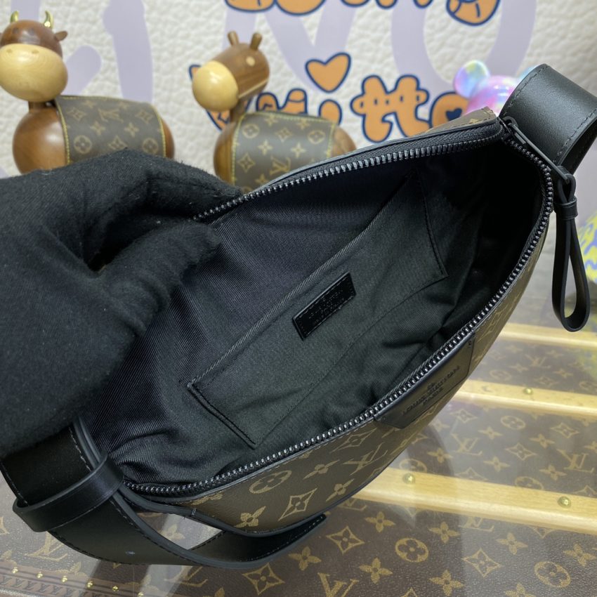 louis vuitton moon crossbody brown 4
