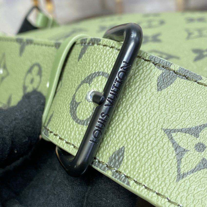 louis vuitton moon crossbody green 2
