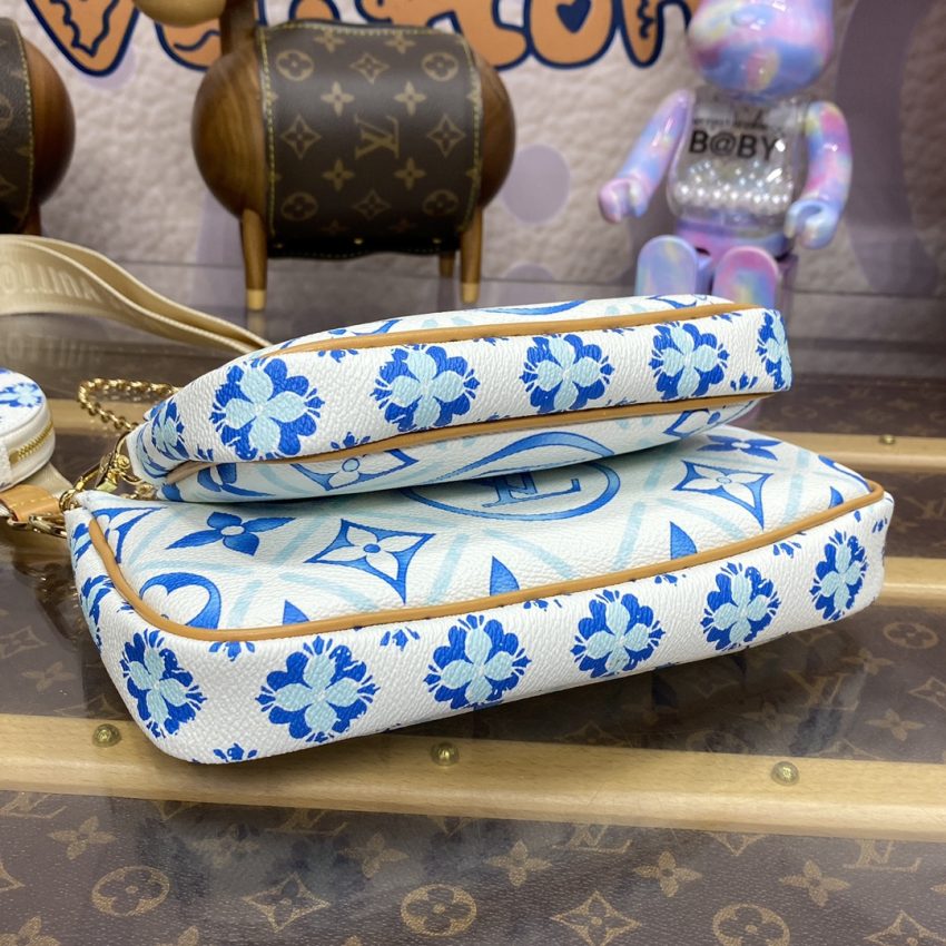 louis vuitton multi pochette accessoires white blue 5
