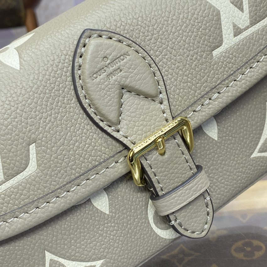 louis vuitton nano diane beige 7