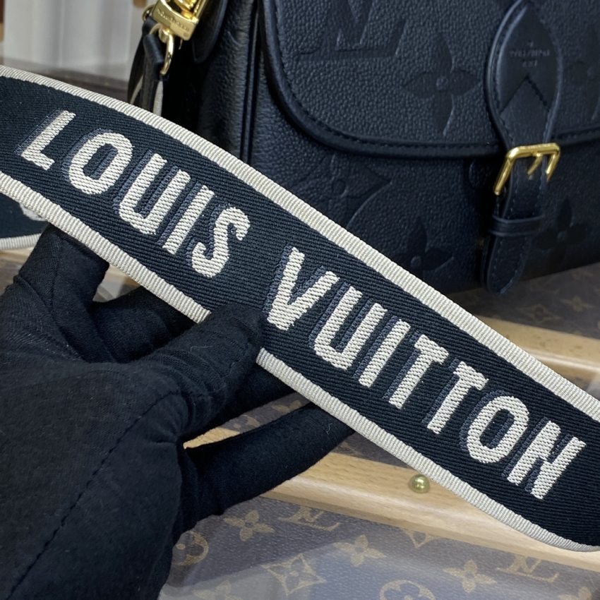 louis vuitton nano diane satchel black 4