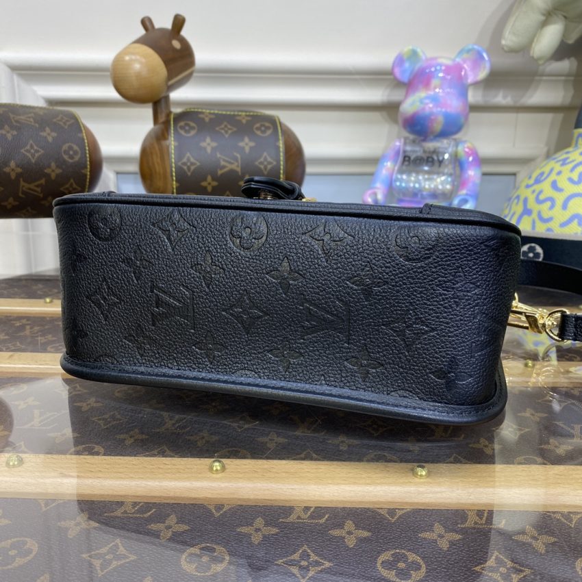 louis vuitton nano diane satchel black 5