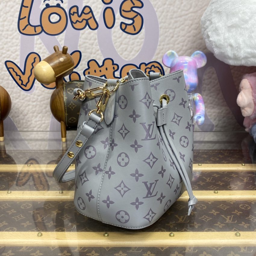 louis vuitton neonoe bb silver 10
