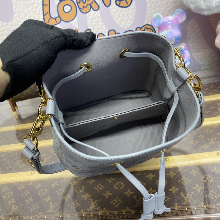 louis vuitton neonoe bb silver 4