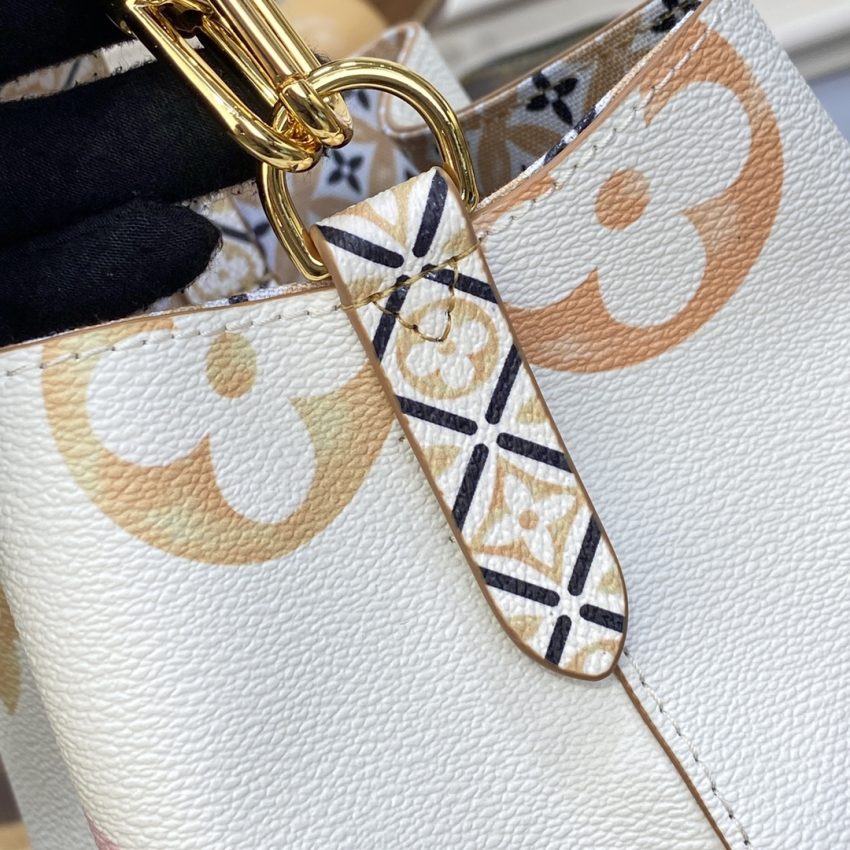 louis vuitton neonoe bb white apricot 2