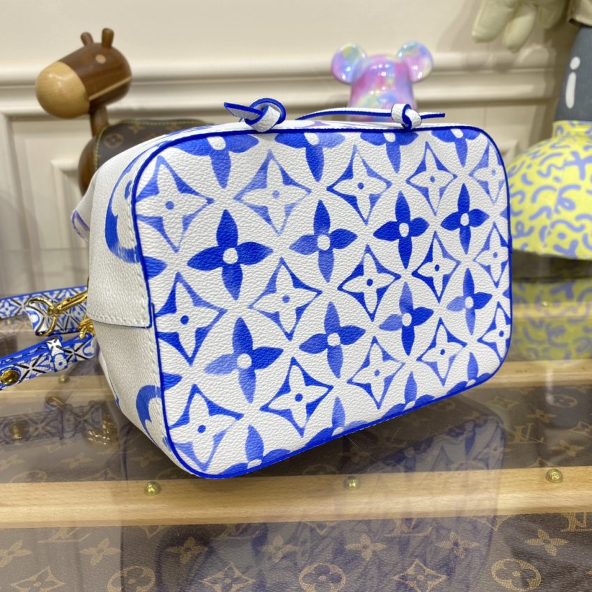 louis vuitton neonoe bb white blue 6