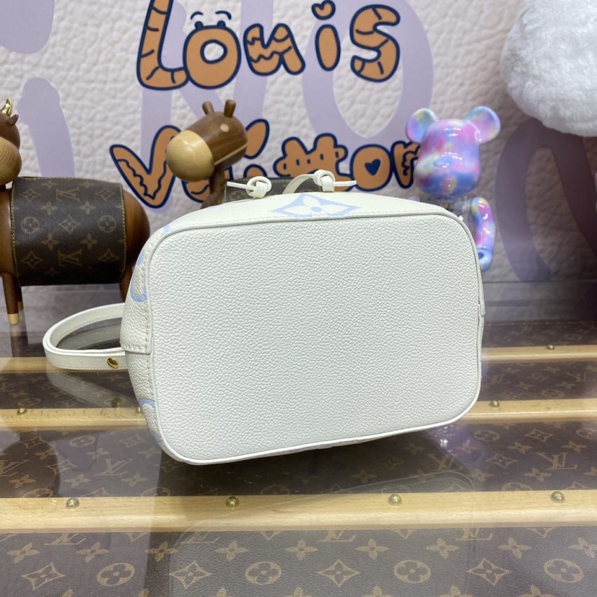 louis vuitton neonoe bb white sky blue 6