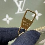 louis vuitton neverfull mm green 2