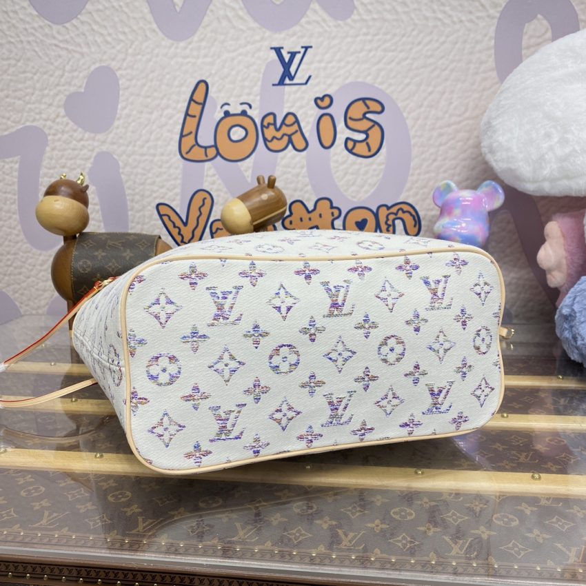 louis vuitton neverfull mm white 12