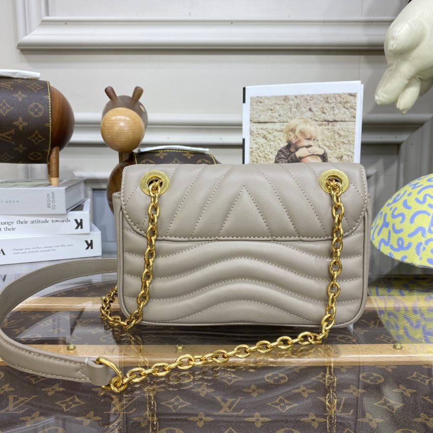 louis vuitton new wave beige 3