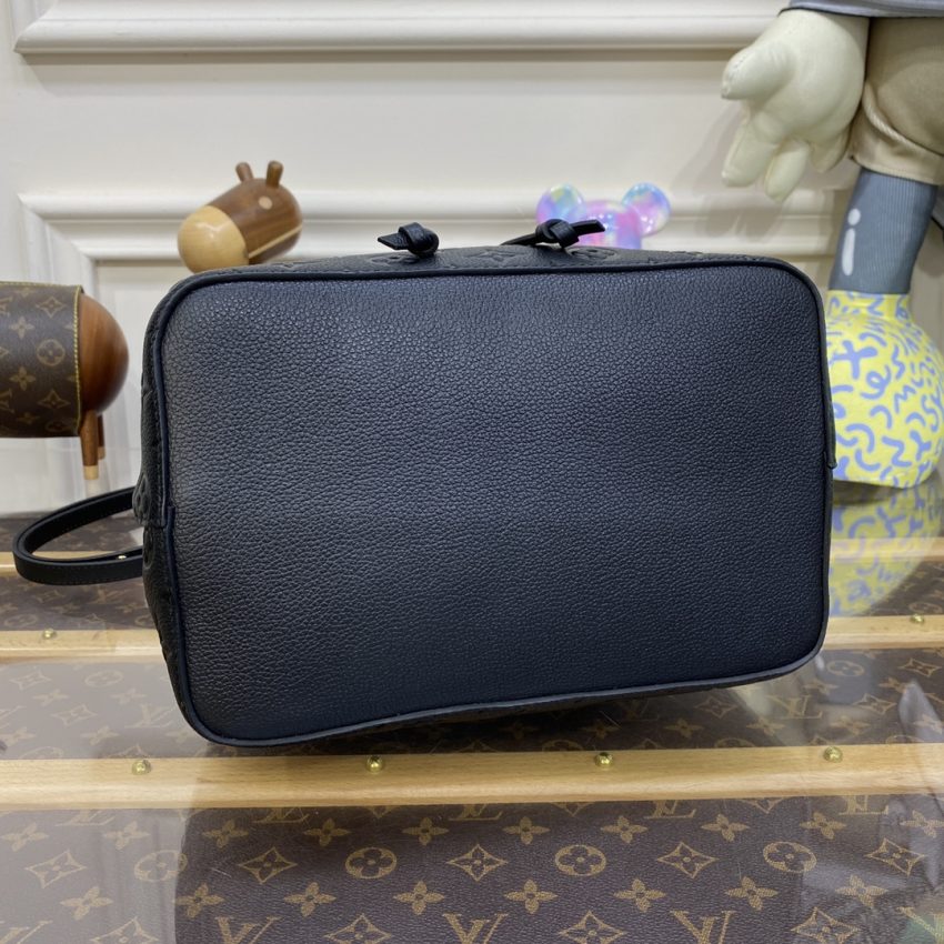 louis vuitton noe bucket black mm 5