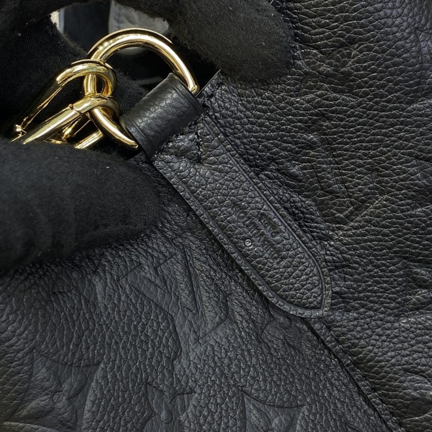 louis vuitton noe bucket black mm 9