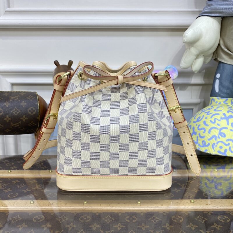 louis vuitton noe bucket white grid 2