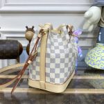 louis vuitton noe bucket white grid 9