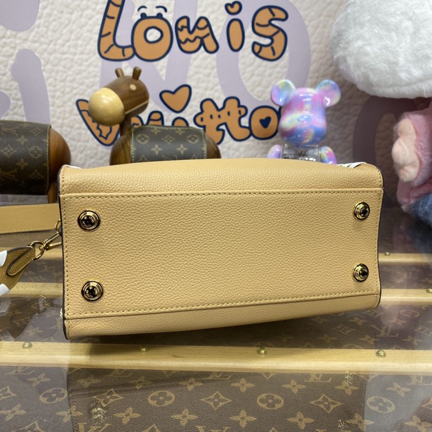 louis vuitton on my side pm milk tea 5