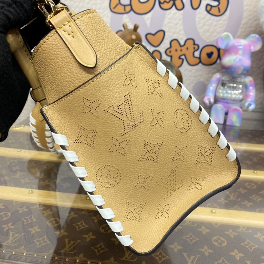 louis vuitton on my side pm milk tea 6