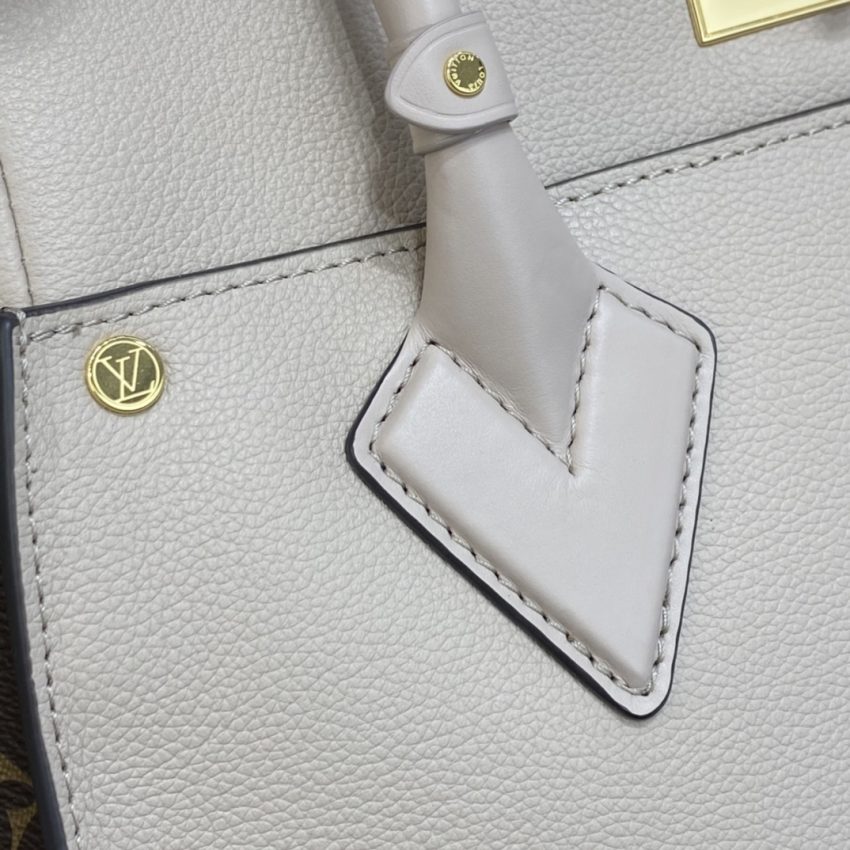 louis vuitton on my side white 2