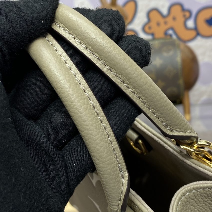 louis vuitton onthego bb beige 2