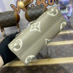 louis vuitton onthego bb beige 4