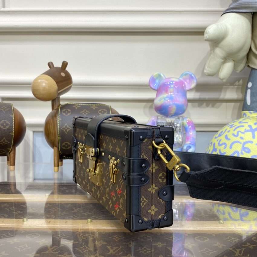 louis vuitton petite malle east west 5