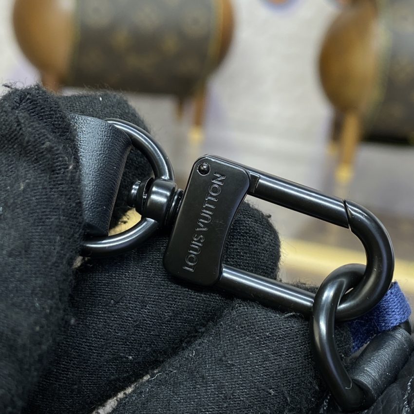 louis vuitton pico s lock 2