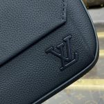 louis vuitton pilot wearable wallet black 2