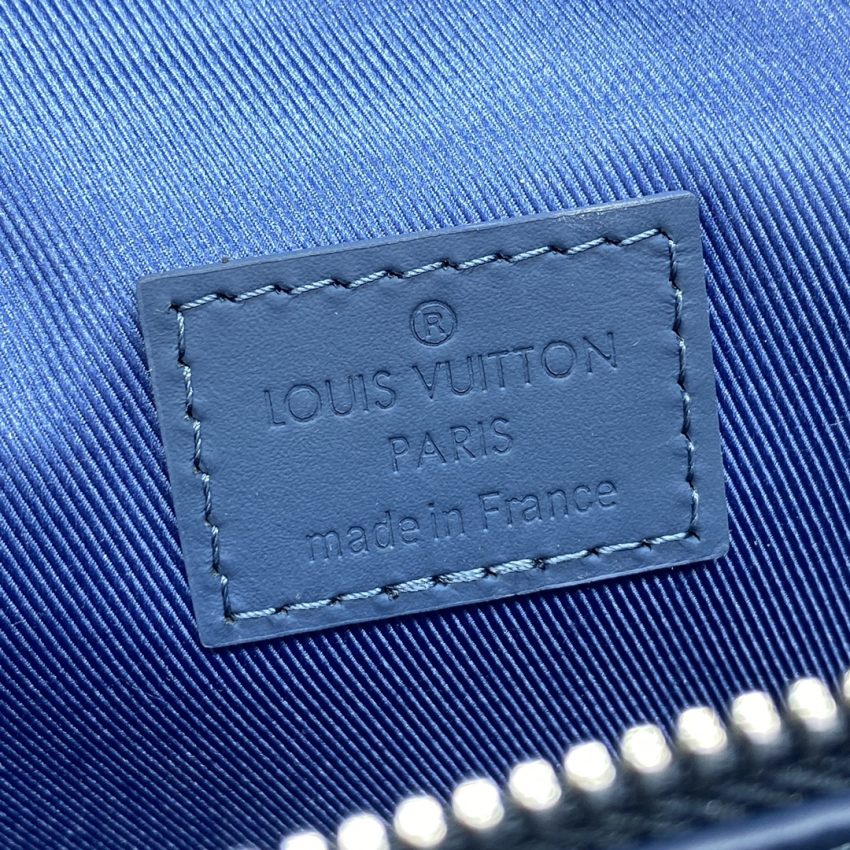 louis vuitton pilot wearable wallet blue 6