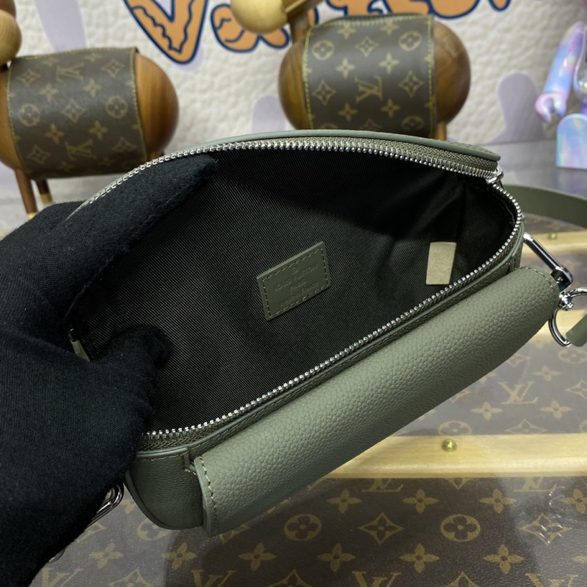louis vuitton pilot wearable wallet green 2