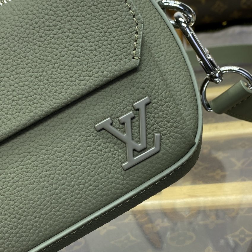 louis vuitton pilot wearable wallet green 9