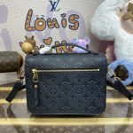 louis vuitton pochette metis black 6