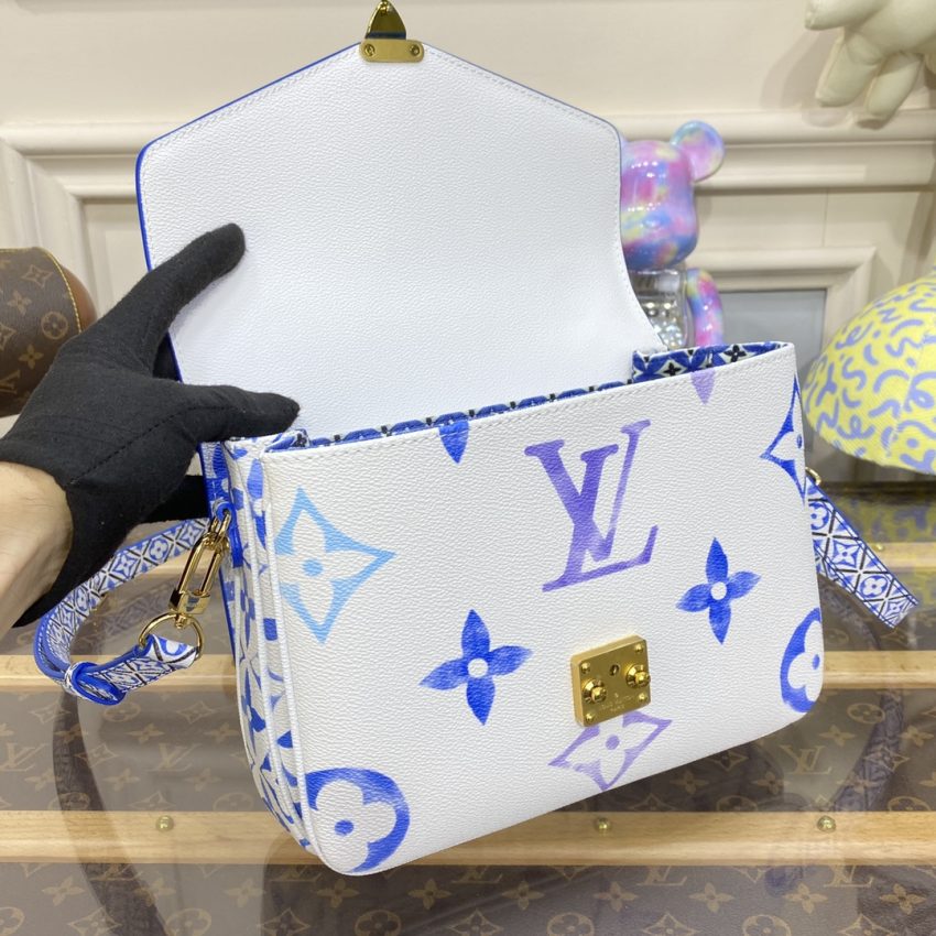 louis vuitton pochette metis blue 2