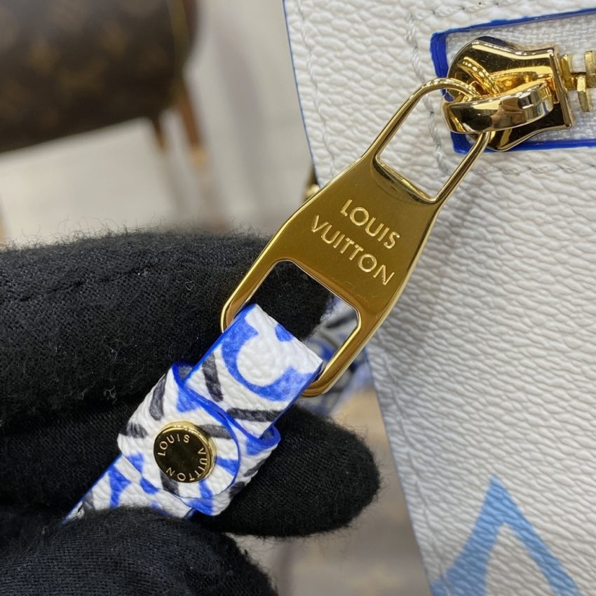 louis vuitton pochette metis blue 6