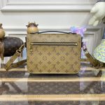 louis vuitton pochette metis brown canvas 4