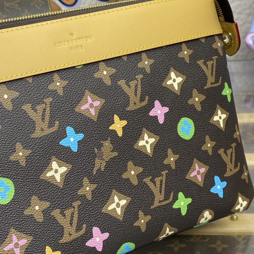 louis vuitton pochette voyage brown 2