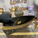 louis vuitton pochette voyage brown 4