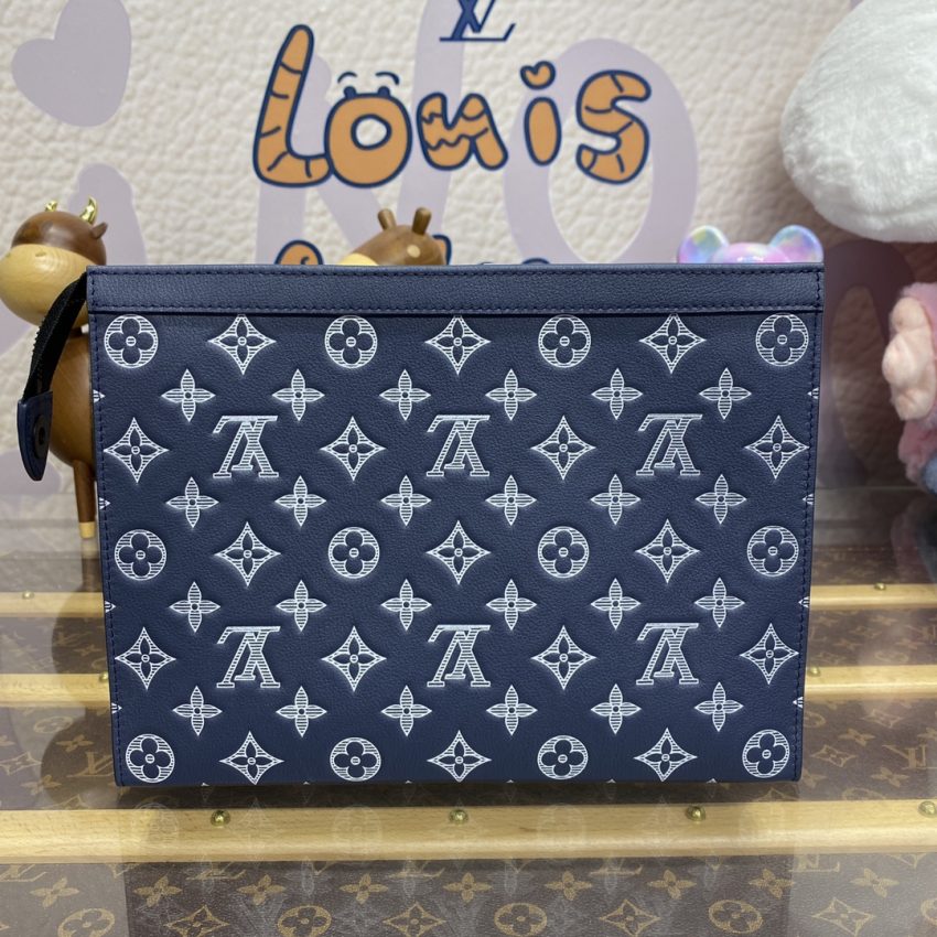 louis vuitton pochette voyage dark blue 3