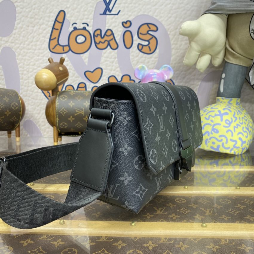 louis vuitton s cape messenger black 5